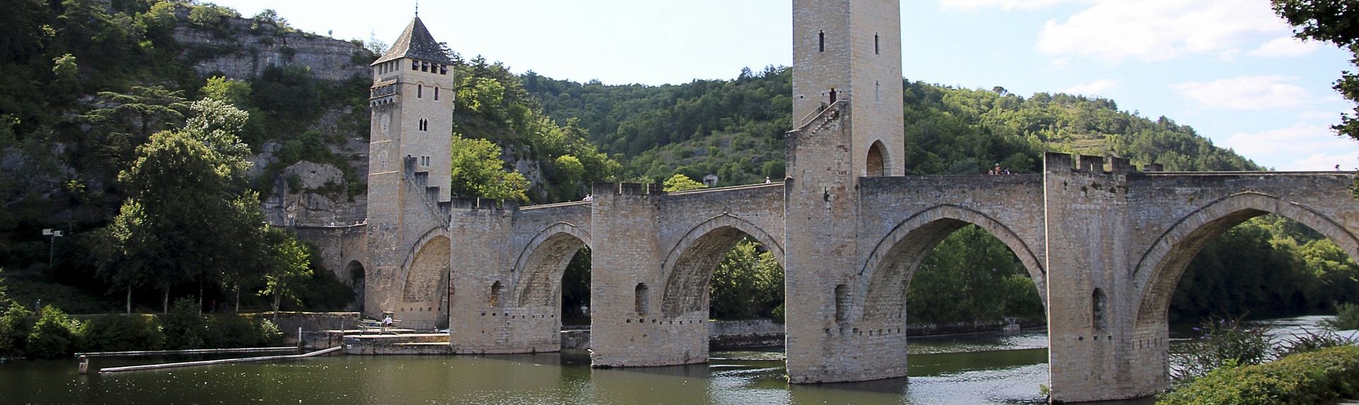 débarras maison Cahors, débarras appartement Cahors, vide maison Cahors, vide appartement Cahors, débarras maison gratuit Cahors, encombrants Cahors, vider bureaux Cahors, vider maison avant vente Cahors, vider maison après décès Cahors