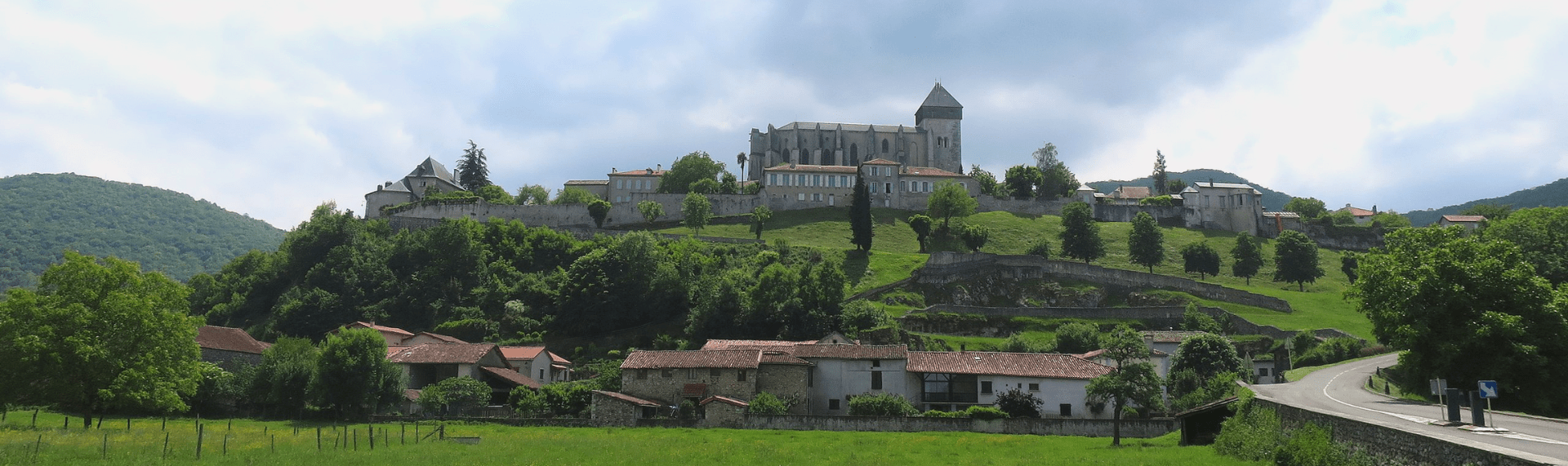 débarras maison Saint-Bertrand-de-Comminges, débarras appartement Saint-Bertrand-de-Comminges, vide maison Saint-Bertrand-de-Comminges, vide appartement Saint-Bertrand-de-Comminges, débarras maison gratuit Saint-Bertrand-de-Comminges, encombrants Saint-Bertrand-de-Comminges, vider bureaux Saint-Bertrand-de-Comminges, vider maison avant vente Saint-Bertrand-de-Comminges, vider maison après décès Saint-Bertrand-de-Comminges