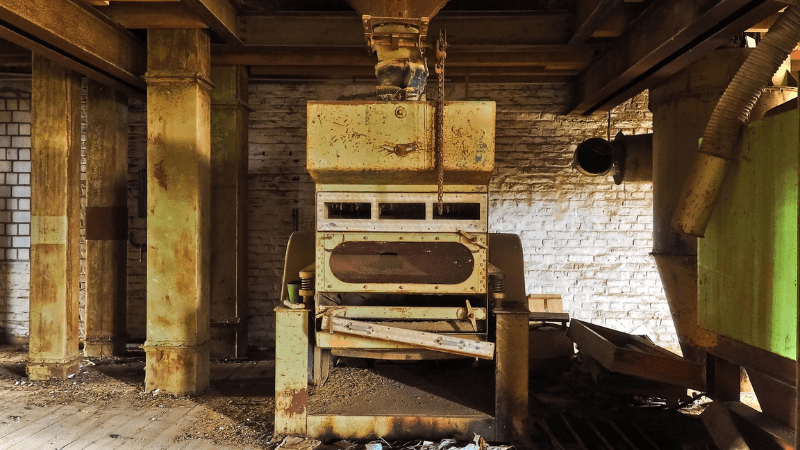 débarras dépôt atelier local usine hangar débarrasser entreprise machine matériel industriel débarras vider